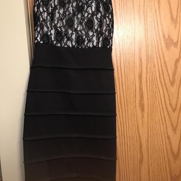 Assortment of Strapless Dresses - Picture 1 of 4